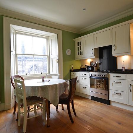 شقة Royal Mile Elegance - Space & Luxury إدنبرة المظهر الخارجي الصورة