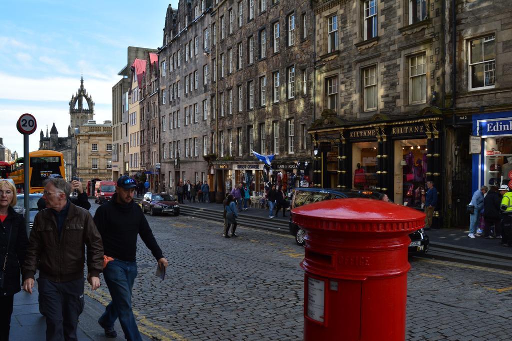 شقة Royal Mile Elegance - Space & Luxury إدنبرة المظهر الخارجي الصورة