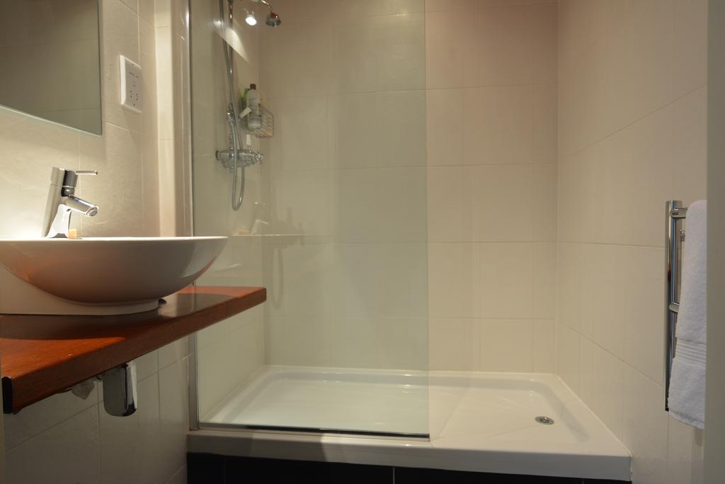 شقة Royal Mile Elegance - Space & Luxury إدنبرة المظهر الخارجي الصورة