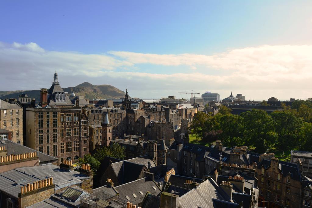 شقة Royal Mile Elegance - Space & Luxury إدنبرة المظهر الخارجي الصورة